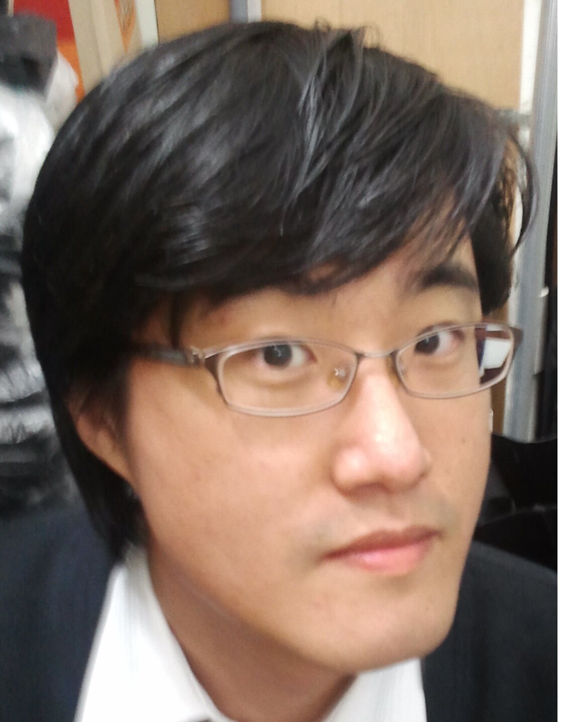 공간에 흐르는 새벽별 새벽바람