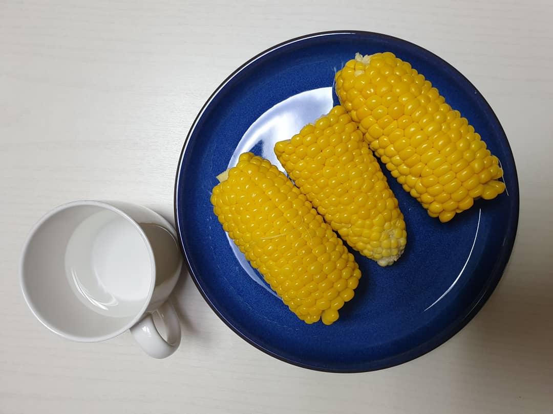 모모라