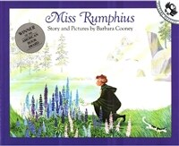 Miss Rumphius: Story and Pictures (Paperback)
