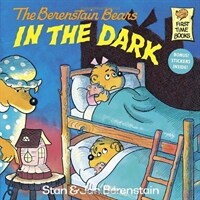 Berenstain Bears in the Dark (Paperback) - The Berenstain Bears #31