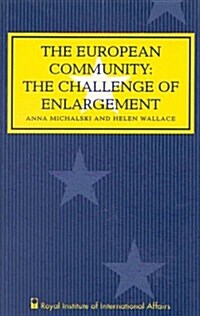 European Community: The Challenge of Enlargement (Paperback)