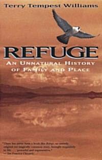 Refuge: An Unnatural History of Family and Place (Paperback, 2)