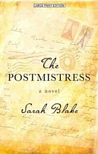 The Postmistress (Paperback, Large Print)