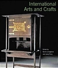 International Arts and Crafts (Hardcover)