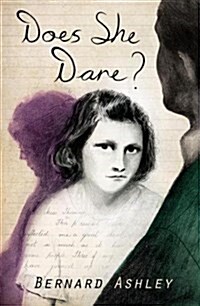 Does She Dare? (Paperback)