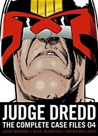 Judge Dredd: The Complete Case Files 04 (Paperback)