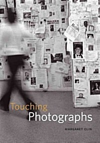 Touching Photographs (Paperback)