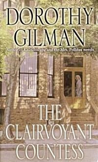 The Clairvoyant Countess (Mass Market Paperback)
