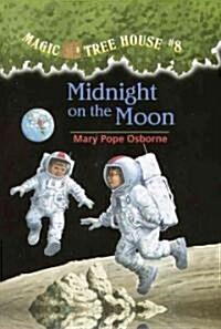 [중고] Midnight on the Moon (Library)