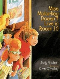 Miss Malarkey Doesn't Live in Room 10 (Paperback)