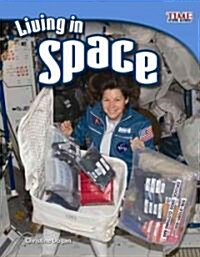 Living in Space (Paperback, 2)