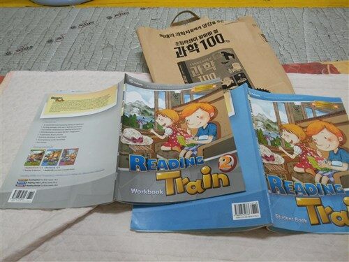 [중고] Reading Train 2 : Student Book (Paperback + CD 1장) (Paperback + QR 코드)