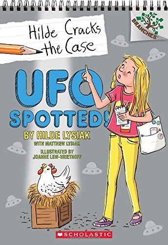 Hilde Cracks the Case #4 : UFO Spotted! (Paperback)