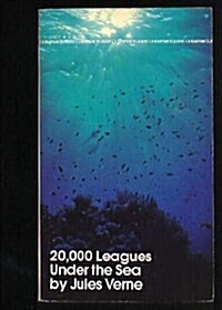 Twenty Thousand Leagues Under the Sea (Classics) (Paperback)