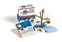 A Charlie Brown Christmas Kit: Book and Tree Kit [With Mini Christmas Tree, Mini Blanket & Ornament] (Novelty)