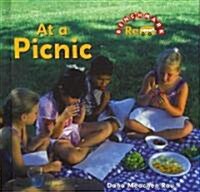 [중고] At a Picnic (Library Binding)