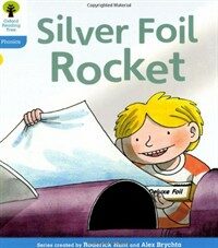 Oxford Reading Tree: Level 3: Floppy's Phonics Fiction: The Silver Foil Rocket (Paperback)