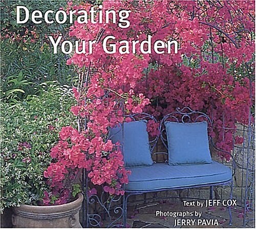 Decorating Your Garden (Hardcover)