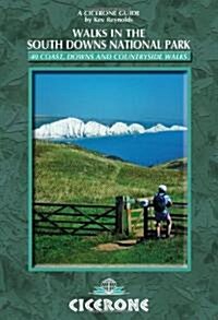 Walks in the South Downs National Park (Paperback)