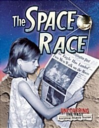 The Space Race (Paperback)