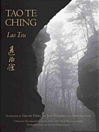 Tao Te Ching: With Over 150 Photographs by Jane English (Paperback)