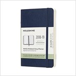 Moleskine 2018-2019 18m Weekly Notebook, Pocket, Weekly Notebook, Blue Sapphire, Soft Cover (3.5 X 5.5) (Desk)