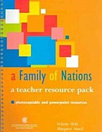 A Family of Nations (Paperback, CD-ROM, Spiral)