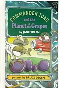Commander Toad and the Planet of the Grapes (Prebound, Bound for Schoo)