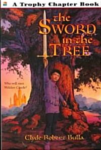 The Sword in the Tree (Paperback, Harper Trophy)