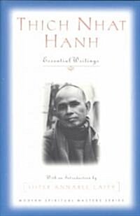 Thich Nhat Hanh: Essential Writings (Paperback)