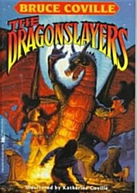 The Dragonslayers (Paperback, Original)