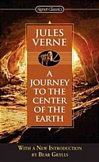 A Journey to the Center of the Earth (Mass Market Paperback)