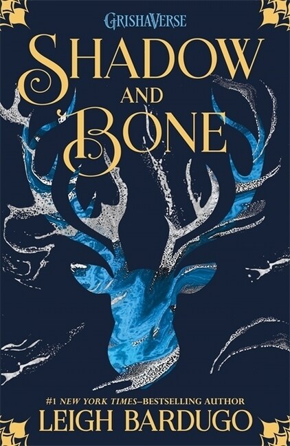 Shadow and Bone: Shadow and Bone : Book 1 (Paperback)