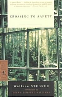 Crossing to Safety (Paperback)