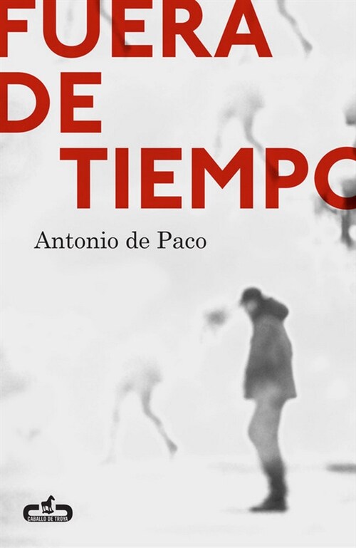 FUERA DE TIEMPO (Paperback)
