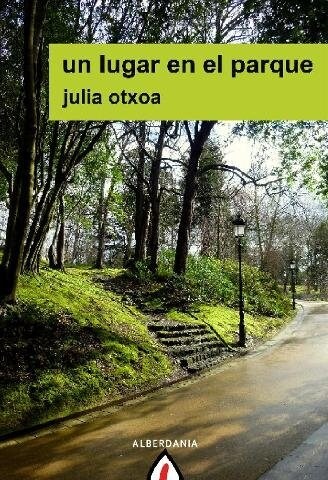 UN LUGAR EN EL PARQUE (Paperback)