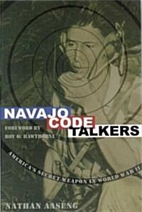 Navajo Code Talkers (Paperback)
