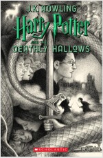 Harry Potter and the Deathly Hallows: Volume 7 (Paperback)