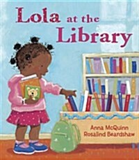 Lola at the Library (Paperback, 1st)