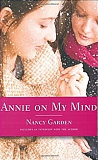 Annie on My Mind (Paperback)