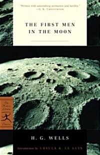 The First Men in the Moon (Paperback)