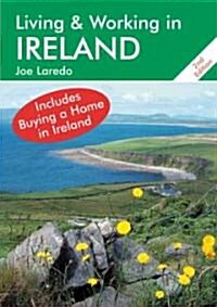 Living and Working in Ireland (Paperback, 2nd)