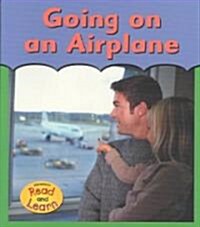 Going on an Airplane (Paperback)