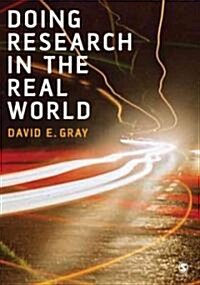 Doing Research in the Real World (Paperback)