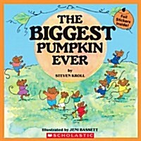 The Biggest Pumpkin Ever [With Foil Stickers] (Paperback)