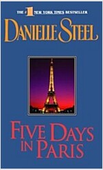 Five Days in Paris (Mass Market Paperback)