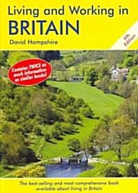 Living and Working in Britain (Paperback, 6th)