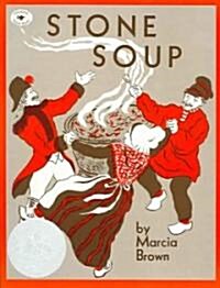 Stone Soup (1 Paperback/1 CD) (Paperback)