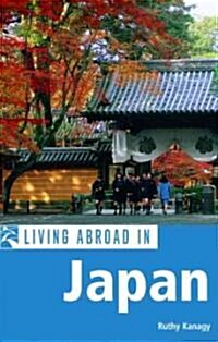 Living Abroad in Japan (Paperback)