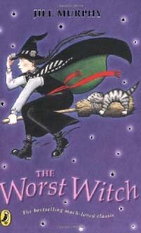 The Worst Witch (Young Puffin Story Books) [Paperback] 
